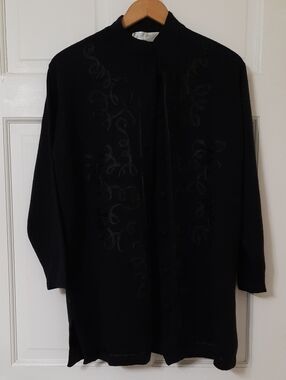 Ann Taylor Black Embroidered Open-Front Cardigan